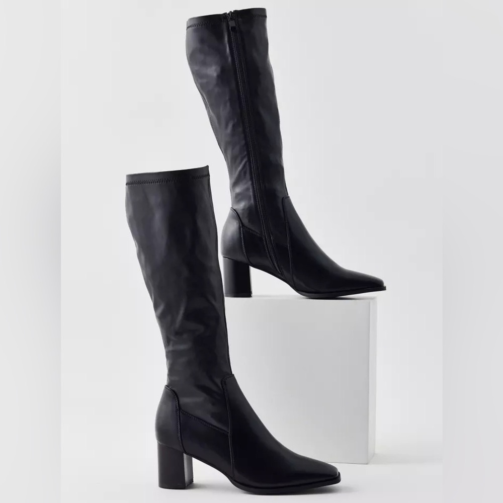 URBAN OUTFITTERS + Azalea Wang Predicate Heeled Boot